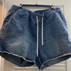 Torrid bnwt comfortable stretch top shorts